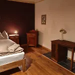 Zum Hirschstein 公寓 格赖茨
